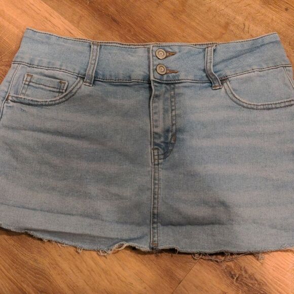 Women's jean  short skirt celebrity pink size 7/28 - Picture 2 of 6